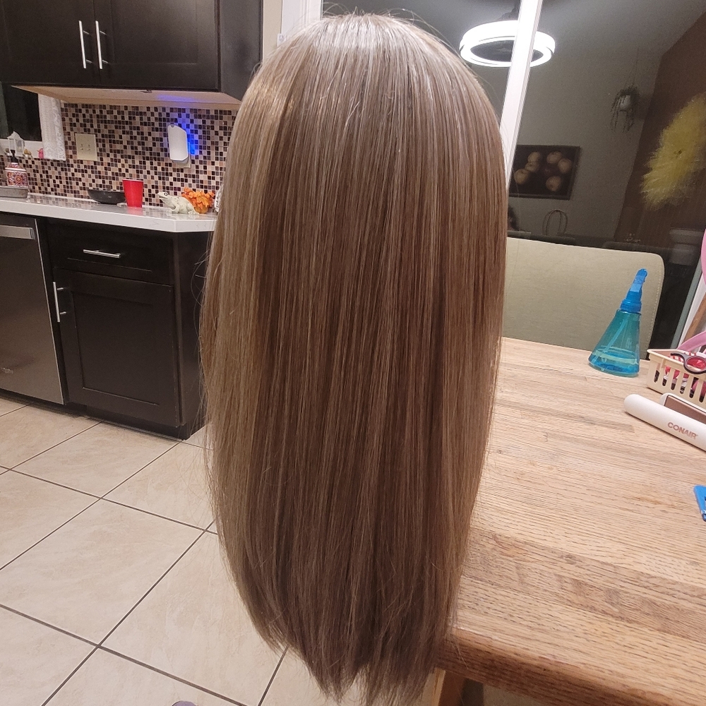 Kelly by Wig Addiction Sz Petite in Smoked Walnut, Synthetic Heat Friendly EUC